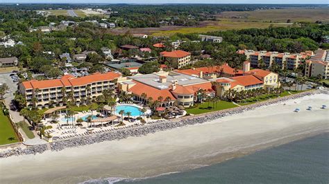 King and prince resort - The King and Prince Resort is the only oceanfront resort on St. Simons Island, located along Georgia’s Golden Isle- and it does not disappoint! A majority of the accomodations feature amazing oceanfront or parital ocean views and families are only steps away from the sand and the pools. 